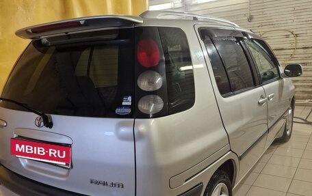 Toyota Raum I, 2002 год, 475 000 рублей, 16 фотография