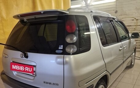 Toyota Raum I, 2002 год, 475 000 рублей, 18 фотография