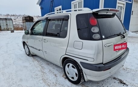 Toyota Raum I, 2002 год, 475 000 рублей, 40 фотография