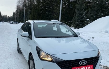 Hyundai Solaris II рестайлинг, 2020 год, 1 650 000 рублей, 18 фотография