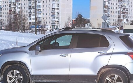 Chevrolet Tracker III, 2015 год, 1 350 000 рублей, 6 фотография