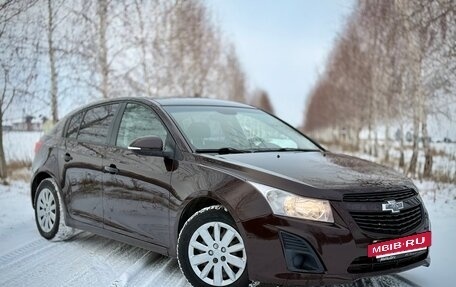 Chevrolet Cruze II, 2014 год, 899 999 рублей, 3 фотография