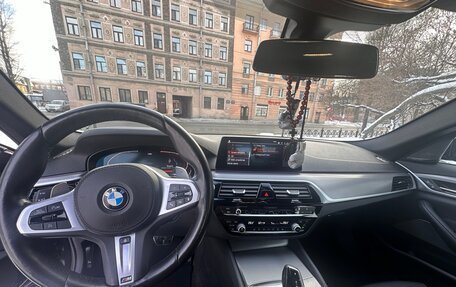 BMW 5 серия, 2019 год, 4 550 000 рублей, 11 фотография