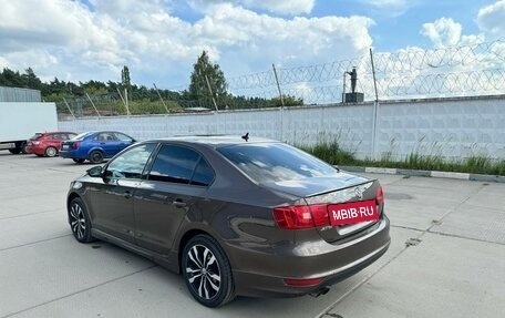 Volkswagen Jetta VI, 2012 год, 1 600 000 рублей, 2 фотография