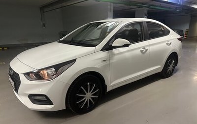 Hyundai Solaris II рестайлинг, 2017 год, 930 000 рублей, 1 фотография