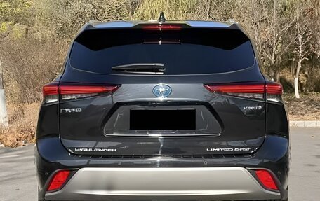 Toyota Highlander, 2022 год, 4 500 000 рублей, 4 фотография