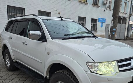 Mitsubishi Pajero Sport II рестайлинг, 2014 год, 2 200 000 рублей, 8 фотография