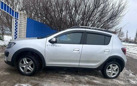 Renault Sandero II рестайлинг, 2015 год, 870 000 рублей, 3 фотография