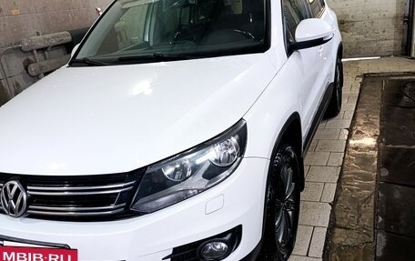 Volkswagen Tiguan I, 2012 год, 1 199 000 рублей, 2 фотография