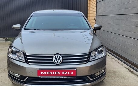 Volkswagen Passat B7, 2013 год, 1 320 000 рублей, 2 фотография