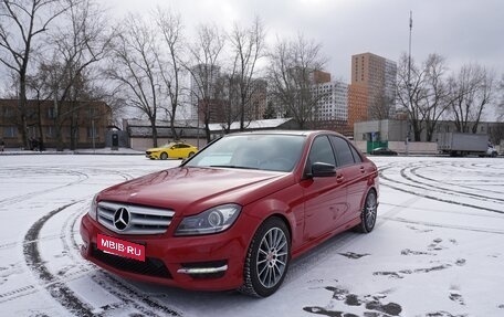 Mercedes-Benz C-Класс, 2013 год, 1 550 000 рублей, 1 фотография