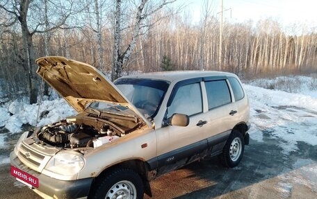 Chevrolet Niva I рестайлинг, 2004 год, 185 000 рублей, 6 фотография