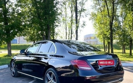 Mercedes-Benz E-Класс, 2017 год, 2 990 000 рублей, 3 фотография