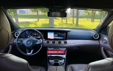 Mercedes-Benz E-Класс, 2017 год, 2 990 000 рублей, 15 фотография