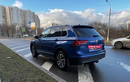 Volkswagen Tiguan II, 2018 год, 2 150 000 рублей, 2 фотография