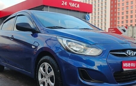 Hyundai Solaris II рестайлинг, 2012 год, 570 000 рублей, 1 фотография