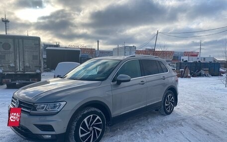 Volkswagen Tiguan II, 2018 год, 2 499 000 рублей, 13 фотография