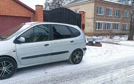 Renault Scenic III, 2001 год, 345 000 рублей, 3 фотография