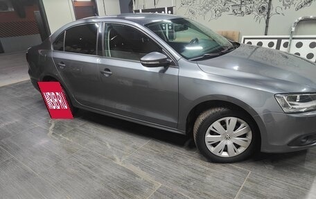 Volkswagen Jetta VI, 2014 год, 1 090 000 рублей, 10 фотография