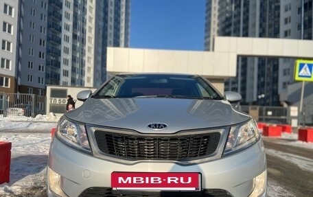 KIA Rio III рестайлинг, 2012 год, 879 000 рублей, 2 фотография