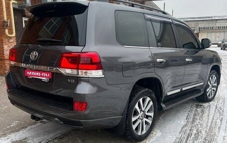 Toyota Land Cruiser 200, 2015 год, 4 700 000 рублей, 6 фотография