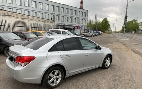 Chevrolet Cruze II, 2010 год, 600 000 рублей, 4 фотография