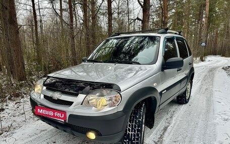 Chevrolet Niva I рестайлинг, 2012 год, 495 000 рублей, 37 фотография