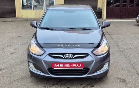 Hyundai Solaris II рестайлинг, 2011 год, 880 000 рублей, 2 фотография