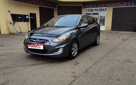 Hyundai Solaris II рестайлинг, 2011 год, 880 000 рублей, 3 фотография