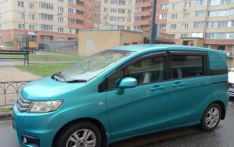 Honda Freed I, 2011 год, 1 300 000 рублей, 6 фотография