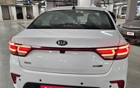 KIA Rio IV, 2018 год, 1 500 000 рублей, 3 фотография