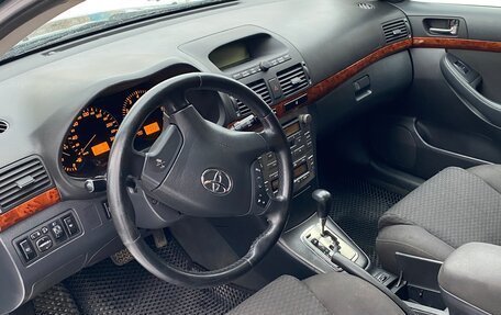 Toyota Avensis III рестайлинг, 2004 год, 850 000 рублей, 7 фотография