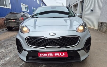 KIA Sportage IV рестайлинг, 2018 год, 2 115 000 рублей, 1 фотография