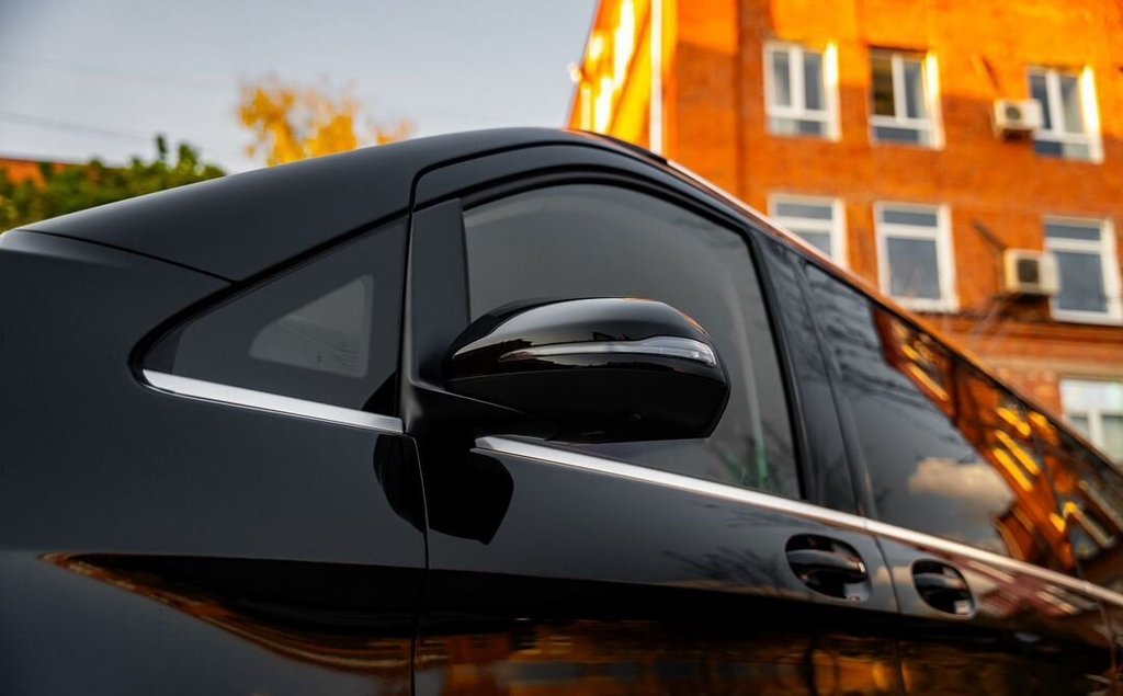 Mercedes-Benz V-Класс, 2023 год, 14 000 000 рублей, 3 фотография