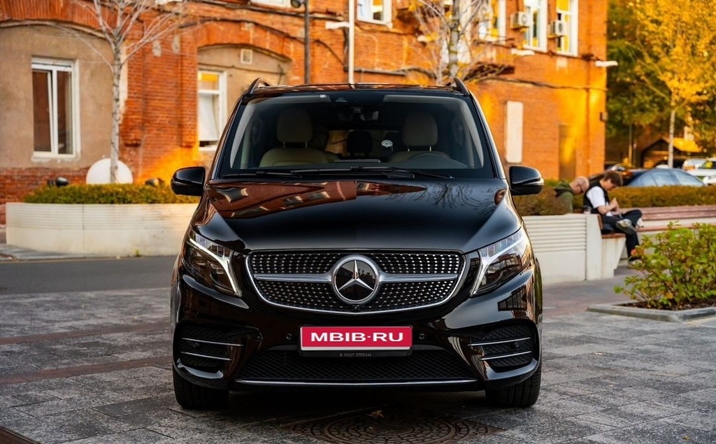 Mercedes-Benz V-Класс, 2023 год, 14 000 000 рублей, 5 фотография