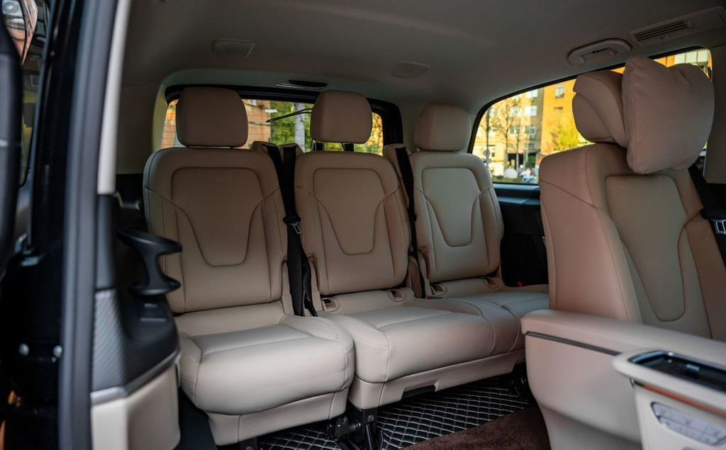 Mercedes-Benz V-Класс, 2023 год, 14 000 000 рублей, 28 фотография
