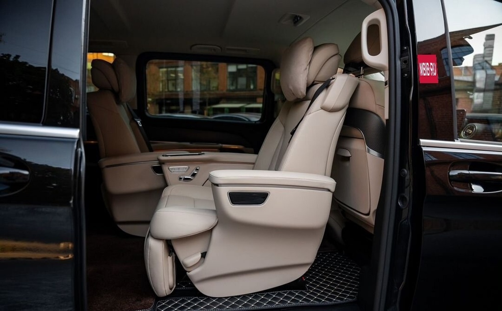 Mercedes-Benz V-Класс, 2023 год, 14 000 000 рублей, 27 фотография