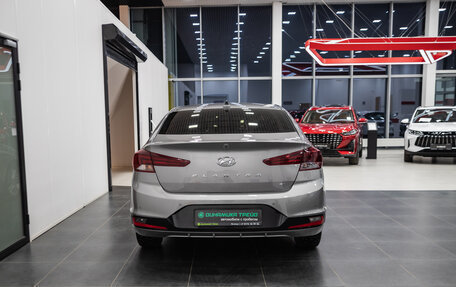 Hyundai Elantra VI рестайлинг, 2019 год, 1 800 000 рублей, 7 фотография