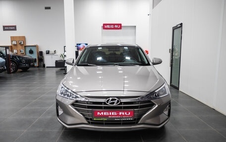 Hyundai Elantra VI рестайлинг, 2019 год, 1 800 000 рублей, 2 фотография