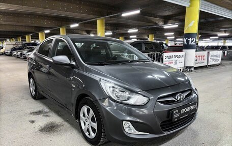 Hyundai Solaris II рестайлинг, 2011 год, 599 000 рублей, 3 фотография