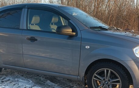 Chevrolet Aveo III, 2010 год, 440 000 рублей, 3 фотография