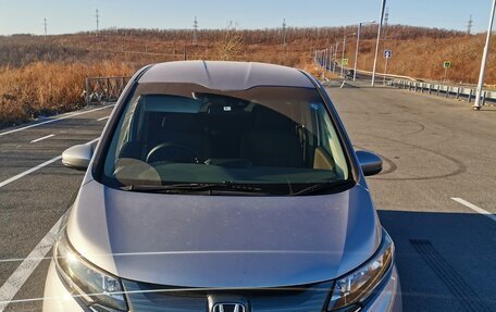 Honda Freed II, 2019 год, 1 830 000 рублей, 3 фотография