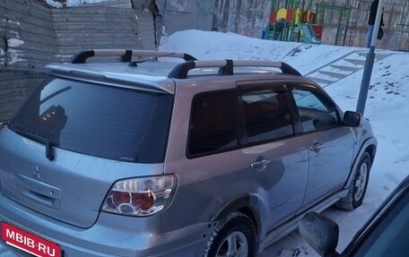 Mitsubishi Outlander III рестайлинг 3, 2007 год, 615 000 рублей, 7 фотография