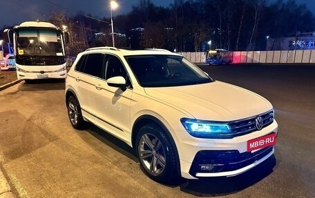 Volkswagen Tiguan II, 2018 год, 3 590 000 рублей, 2 фотография