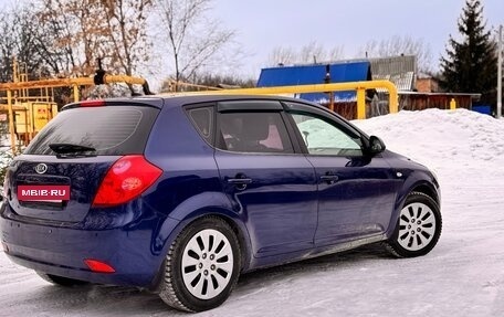 KIA cee'd I рестайлинг, 2009 год, 705 000 рублей, 3 фотография