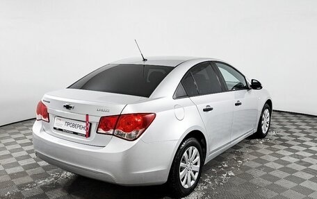 Chevrolet Cruze II, 2011 год, 830 000 рублей, 6 фотография