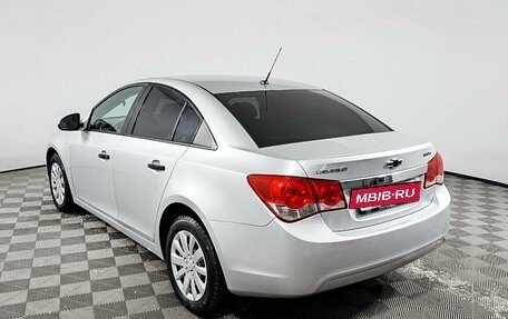 Chevrolet Cruze II, 2011 год, 830 000 рублей, 8 фотография