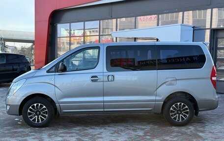 Hyundai Grand Starex Grand Starex I рестайлинг 2, 2017 год, 2 950 000 рублей, 7 фотография