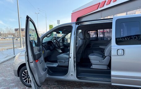 Hyundai Grand Starex Grand Starex I рестайлинг 2, 2017 год, 2 950 000 рублей, 14 фотография