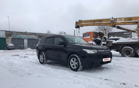 Mitsubishi Outlander III рестайлинг 3, 2012 год, 1 390 000 рублей, 2 фотография